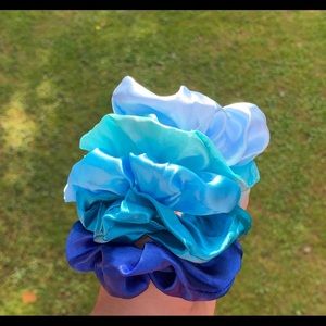 5 PCS SATIN SCRUNCHIES VSCO (BLUE)